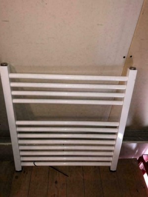 HOOGSTE BIEDER! OP=OP Magazijn opruiming wit radiator 55x55